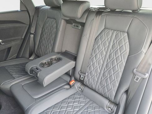 New 2026 Audi SQ5 Prestige AWD/4WD image 14