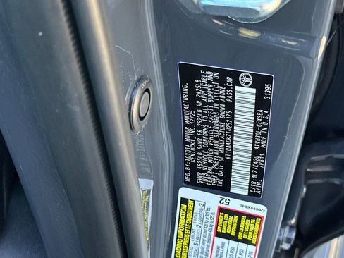 Used 2026 Toyota Camry SE FWD image 29