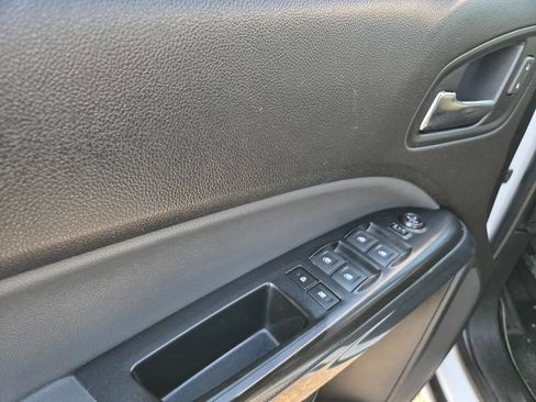 Used 2018 Chevrolet Colorado Z71 image 38