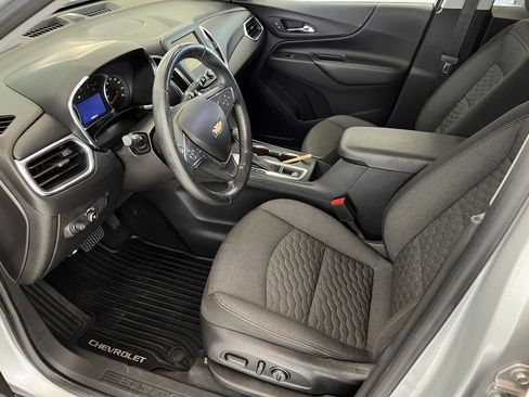 Used 2019 Chevrolet Equinox LT w/ Driver Convenience Package image 15