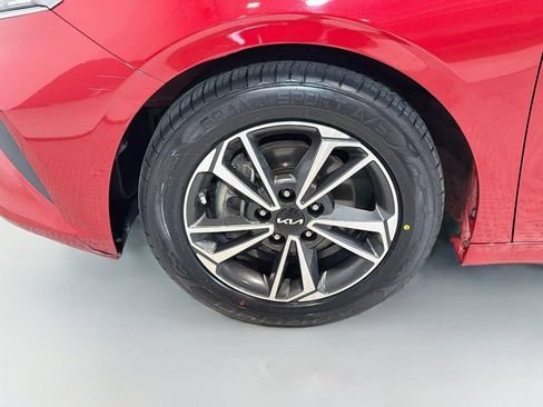 Used 2024 Kia Forte LXS w/ LXS Technology Package FWD image 28