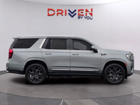 Used 2023 GMC Yukon Denali w/ Denali Reserve Package image 6