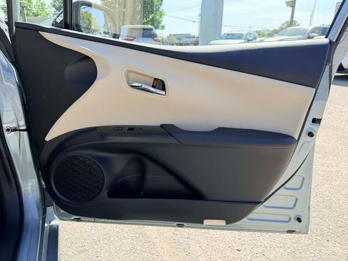 Certified 2021 Toyota Prius Limited image 12