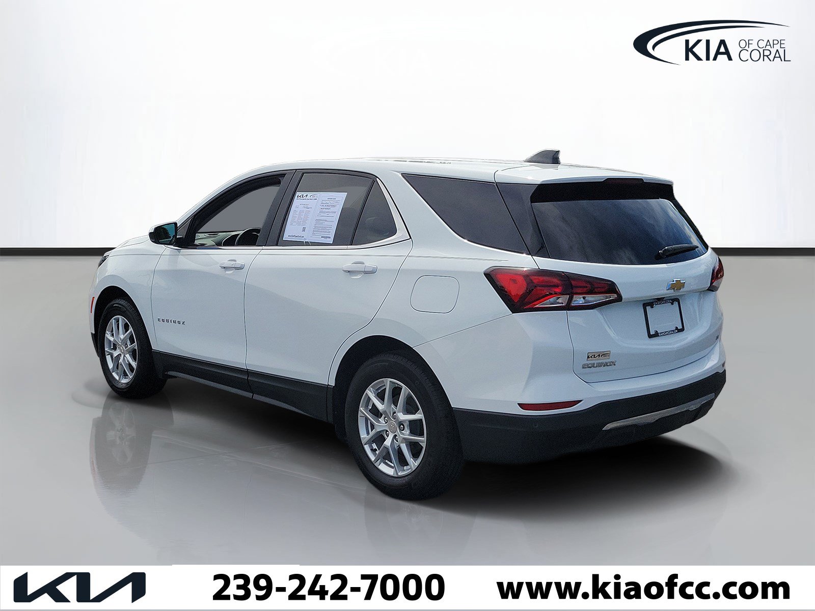 Used 2024 Chevrolet Equinox LT FWD image 4