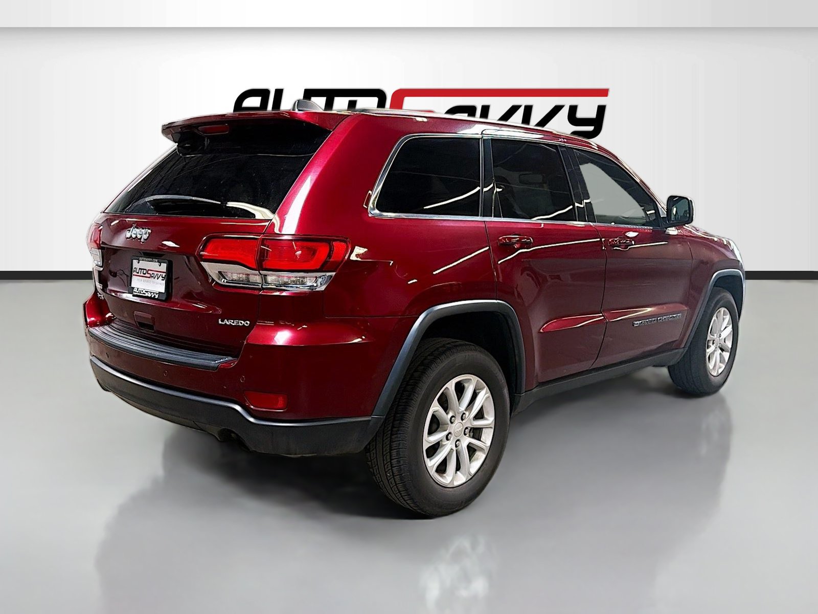 Used 2022 Jeep Grand Cherokee Laredo X AWD/4WD image 7