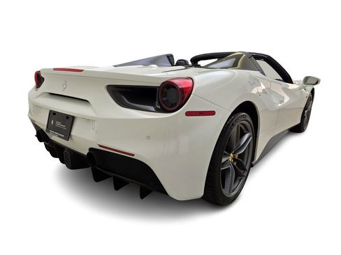 Used 2018 Ferrari 488 Spider image 9