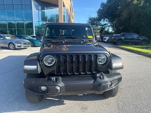 Used 2022 Jeep Gladiator Sport AWD/4WD image 11