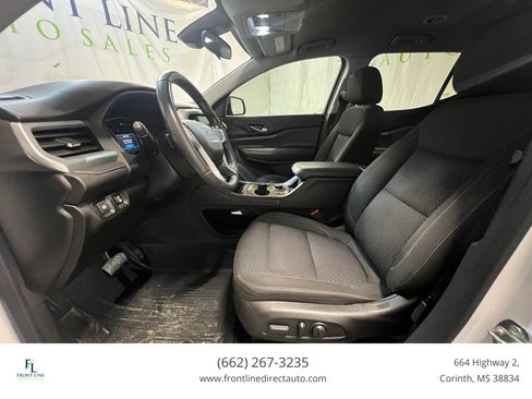 Used 2022 GMC Acadia SLE w/ Driver Convenience Package image 9