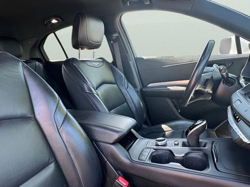 Used 2020 Cadillac XT4 Premium Luxury FWD image 24