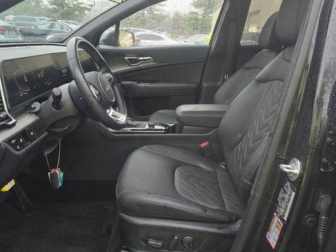 Used 2025 Kia Sportage X-Line w/ Premium Package image 6