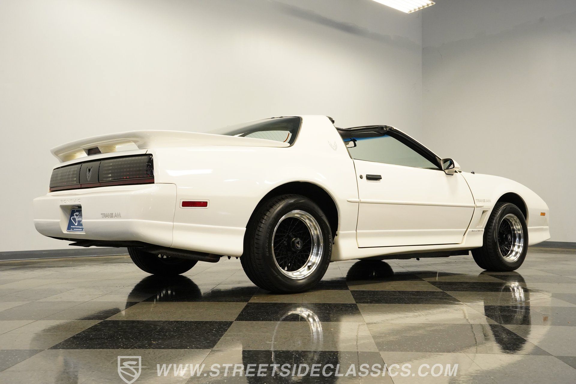 Used 1989 Pontiac Firebird Trans Am RWD image 28