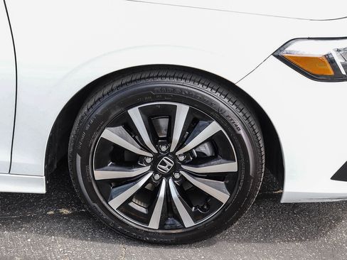 Used 2024 Honda Civic EX image 7