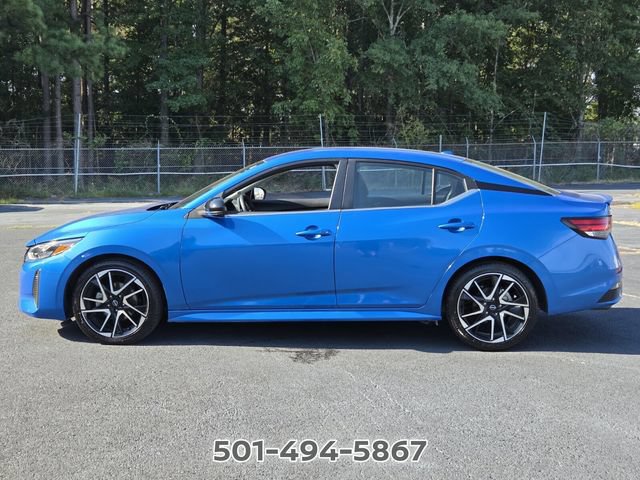 Used 2025 Nissan Sentra SR FWD image 2