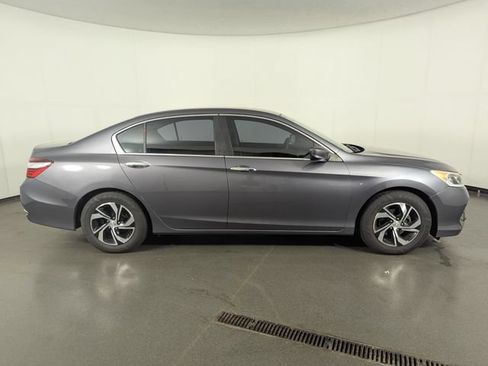 Used 2016 Honda Accord LX image 8