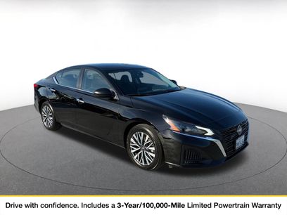 Used 2025 Nissan Altima 2.5 SV