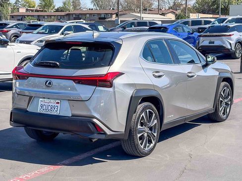 Certified 2022 Lexus UX 250h AWD w/ Accessory Package (Z1) image 4