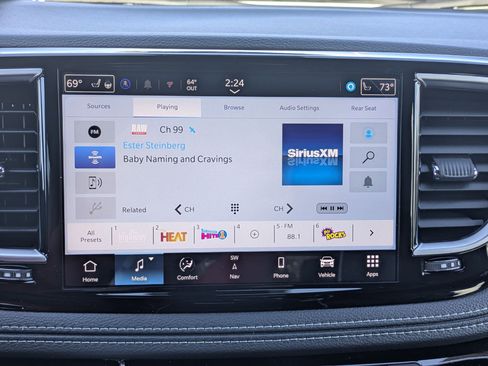 New 2026 Chrysler Pacifica Limited image 12