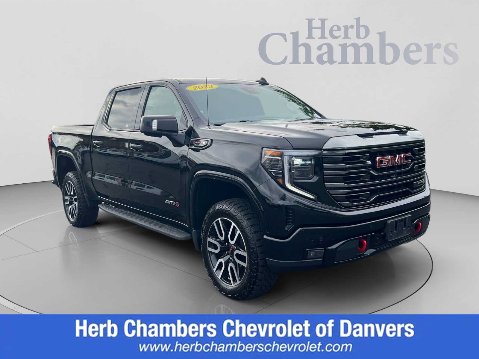 Used 2023 GMC Sierra 1500 AT4 w/ AT4 Premium Package AWD/4WD image 1