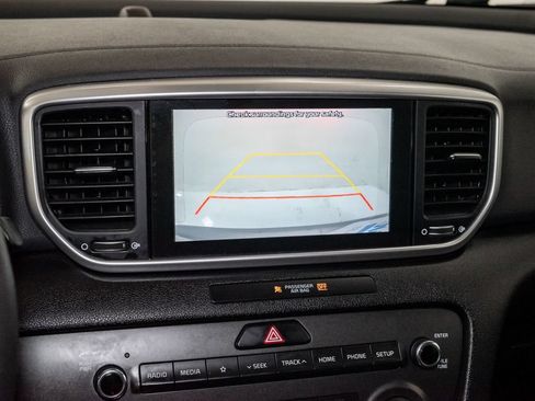 Used 2020 Kia Sportage LX FWD image 17