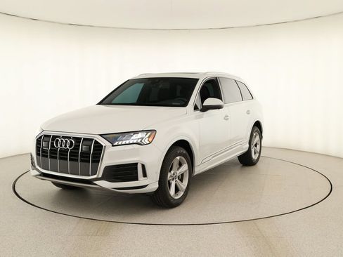 Used 2023 Audi Q7 2.0T Premium Plus w/ Premium Plus Package AWD/4WD image 12