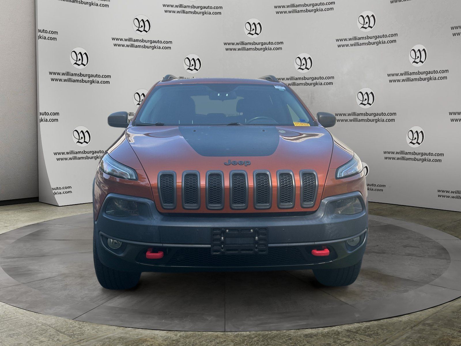 Used 2015 Jeep Cherokee Trailhawk w/ Leather Interior Group AWD/4WD image 8