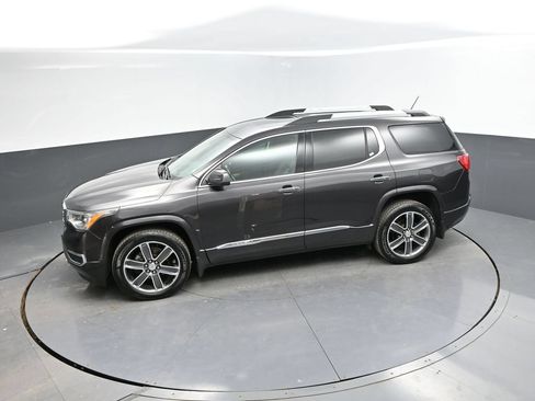 Used 2018 GMC Acadia Denali w/ Technology Package AWD/4WD image 31
