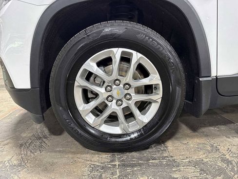 Used 2020 Chevrolet Traverse LS AWD/4WD image 10
