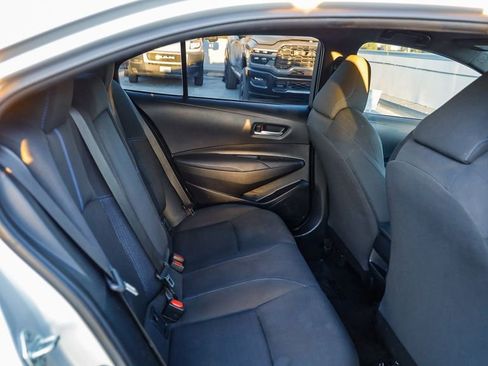Used 2022 Toyota Corolla SE w/ Carpet Mat Package (TMS) image 19