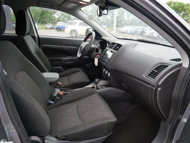 Used 2024 Mitsubishi Outlander Sport ES AWD/4WD image 9