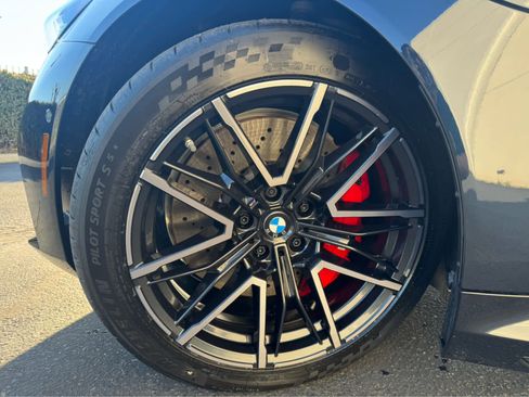 New 2026 BMW M5 w/ Executive Package AWD/4WD image 10