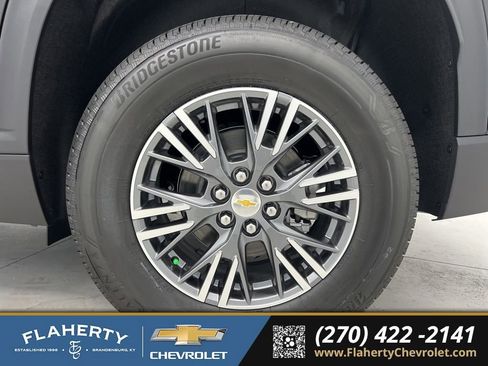 New 2026 Chevrolet Traverse LT w/ Enhanced Driving Package image 19