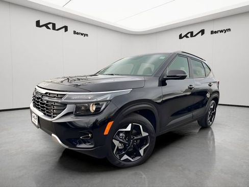 Certified 2025 Kia Seltos S image 1