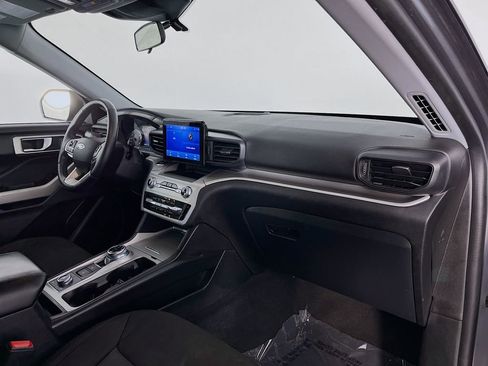 Used 2022 Ford Explorer XLT AWD/4WD image 33