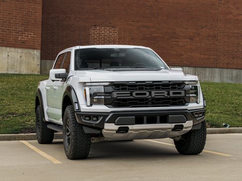 Used 2025 Ford F150 Raptor AWD/4WD image 1