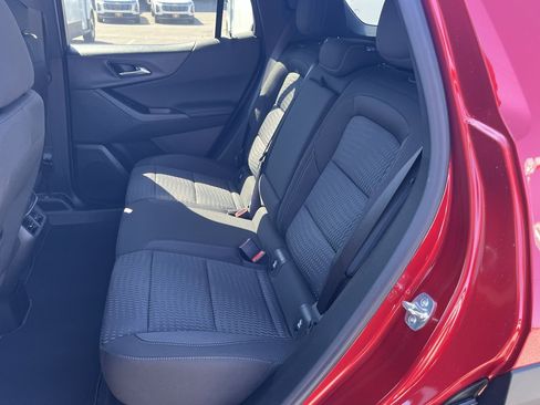 New 2026 Chevrolet Equinox LT image 32