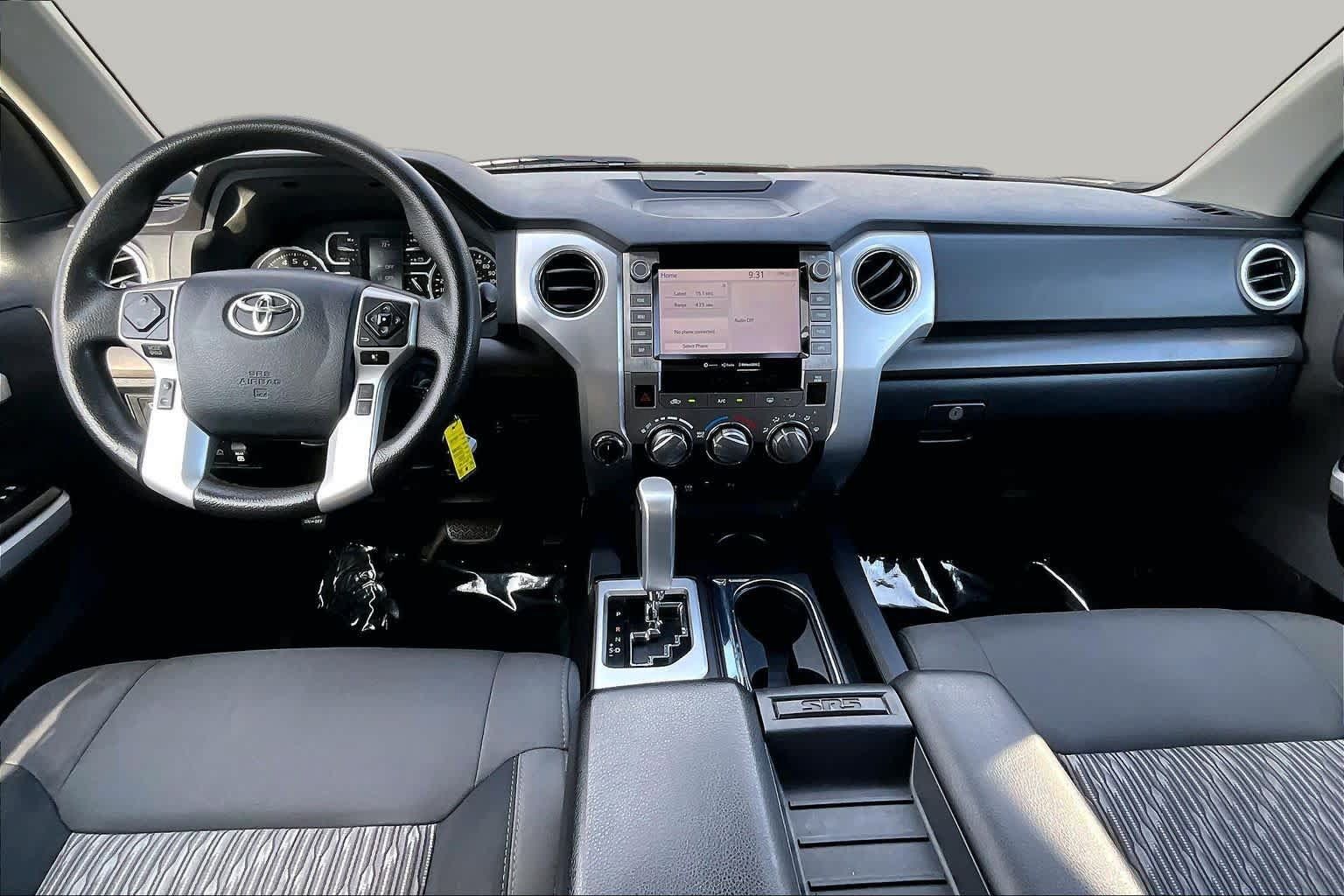 Used 2020 Toyota Tundra SR5 w/ SR5 Convenience Package AWD/4WD image 15