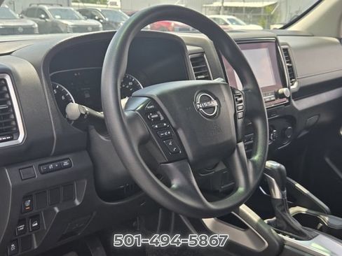 Certified 2024 Nissan Frontier SV w/ Technology Package AWD/4WD image 10