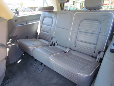 Used 2019 Lincoln Navigator L Black Label w/ Cargo Package AWD/4WD image 14