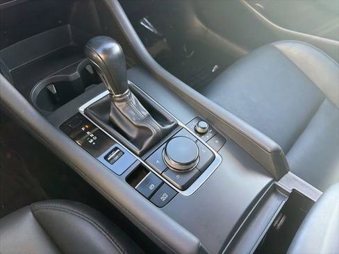Used 2021 MAZDA MAZDA3 s image 28