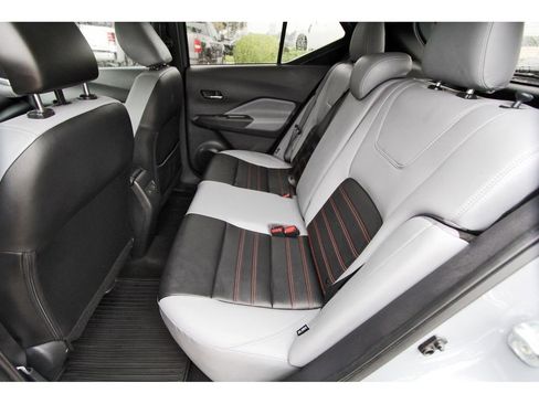 Used 2024 Nissan Kicks SR w/ SR Premium Package FWD image 7