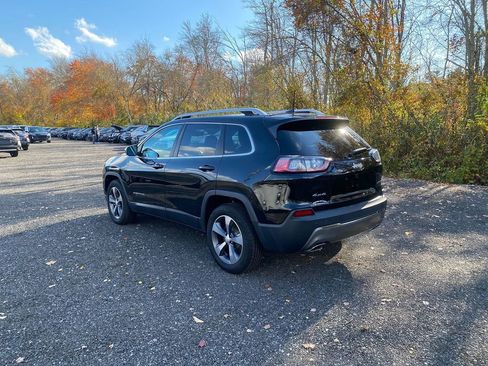 Used 2019 Jeep Cherokee Limited image 8
