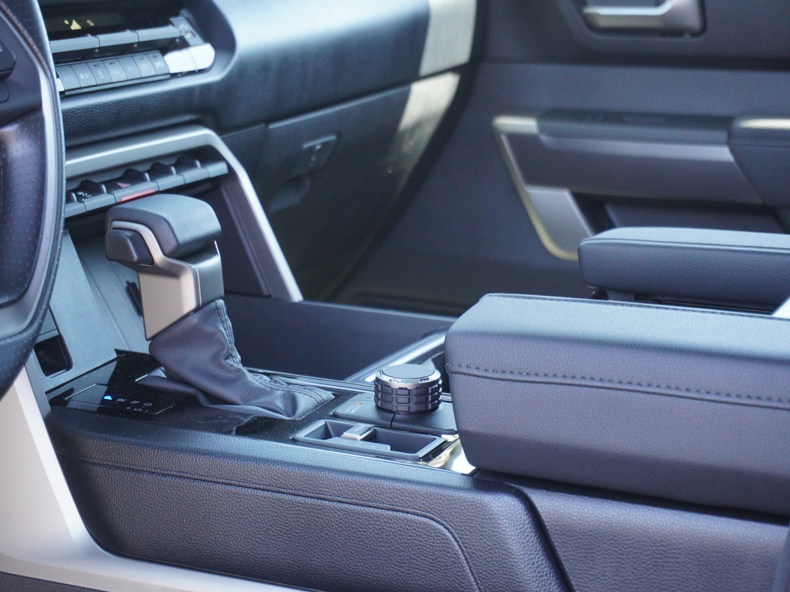 New 2026 Toyota Tundra SR5 AWD/4WD image 21