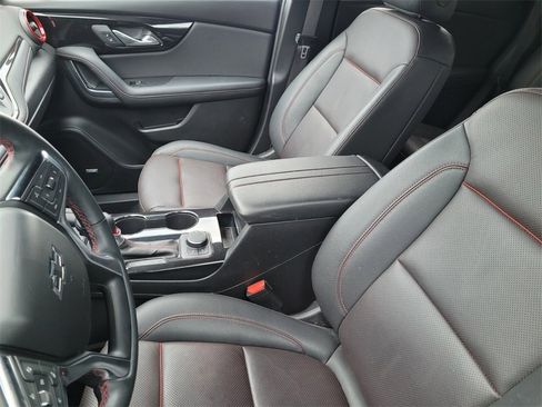 Used 2024 Chevrolet Blazer RS w/ Driver Confidence II Package image 4