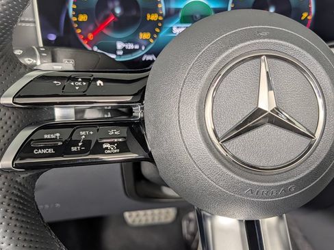 Used 2023 Mercedes-Benz E 450 Cabriolet image 37