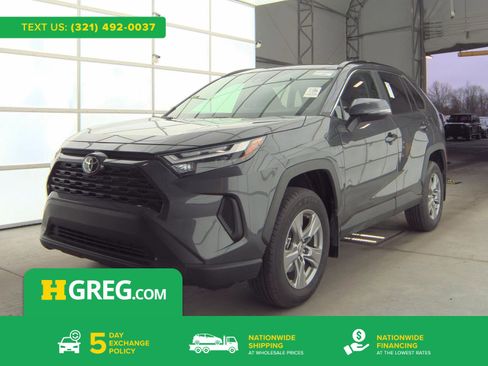 Used 2024 Toyota RAV4 XLE FWD image 1