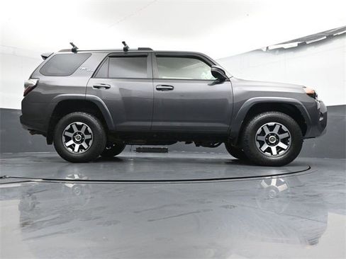 Used 2018 Toyota 4Runner TRD Off-Road image 37