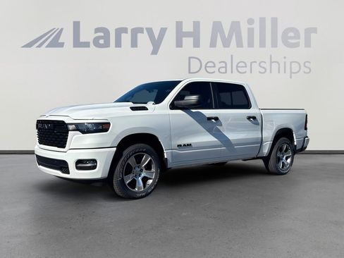 New 2026 RAM 1500 Express image 2