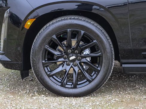 Used 2023 Cadillac Escalade ESV Sport Platinum w/ LPO, ONYX Package image 9