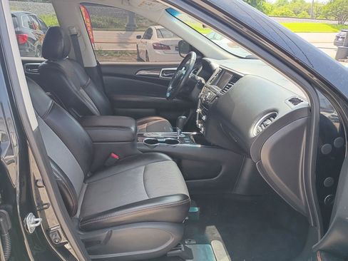 Used 2019 Nissan Pathfinder SV w/ Rock Creek Edition FWD image 22