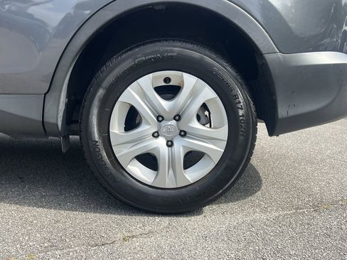 Used 2013 Toyota RAV4 LE AWD/4WD image 29